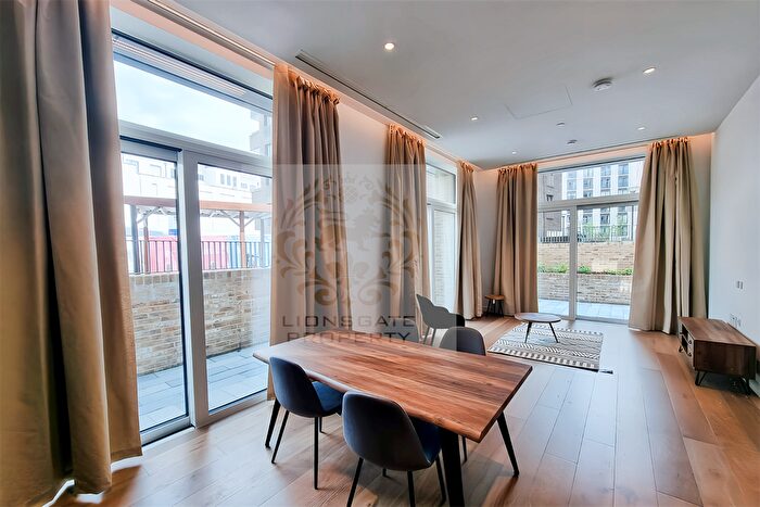 2 Bedroom Flat To Rent In Signature House, WC1X