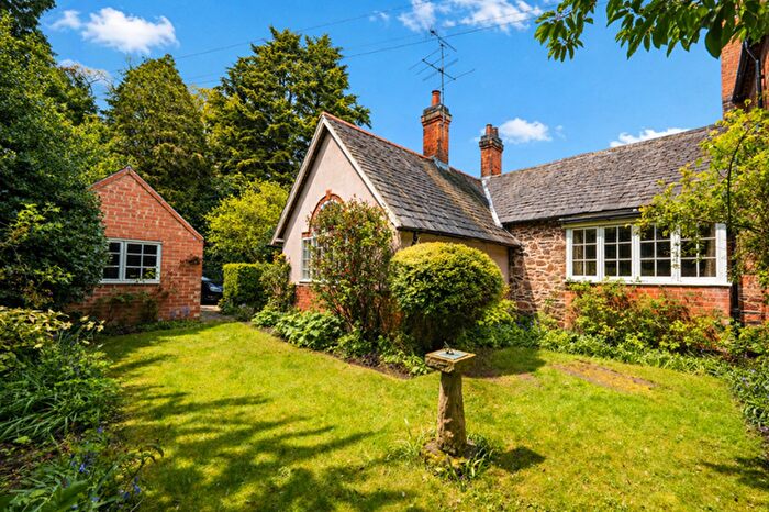 3 Bedroom Bungalow For Sale In Swithland Lane, Rothley, Leicester, LE7