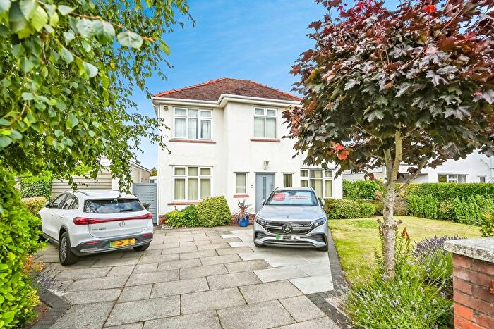 4 Bedroom Detached House For Sale In Breeze Road, Southport, Merseyside, PR8