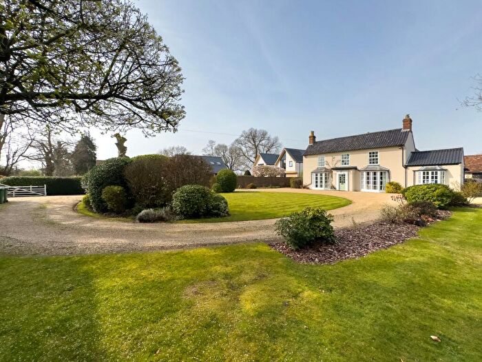 5 Bedroom Detached House For Sale In The Street, Rushmere St. Andrew, IP5