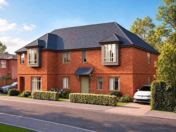 3 Bedroom Semi-Detached House For Sale In Readon Close, Petersfield, Hampshire, GU31
