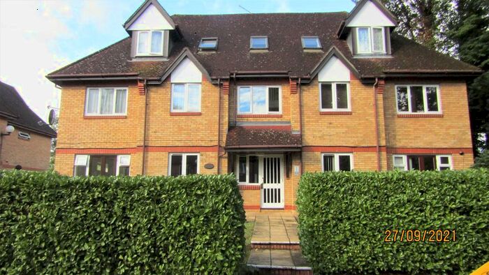 1 Bedroom Flat To Rent In Manor Drive, Wembley, HA9