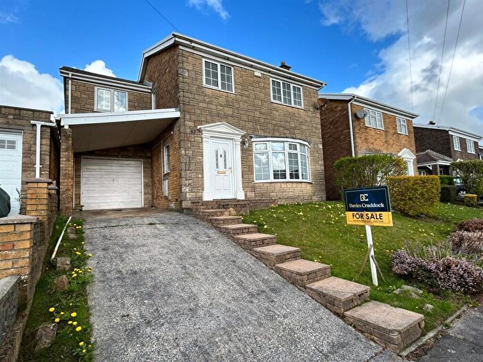 4 Bedroom Detached House For Sale In Hilltop, Llanelli, SA14