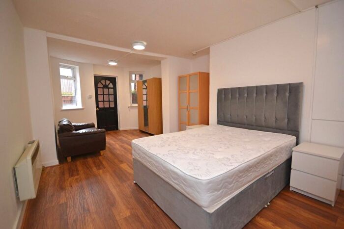 Studio To Rent In Oxford Road, Reading, RG1