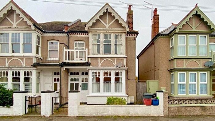 1 Bedroom Flat To Rent In Gosfield Road, Herne Bay, CT6