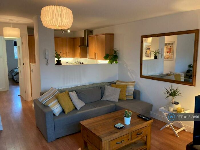 1 Bedroom Flat To Rent In Granary Court, Great Dunmow, CM6