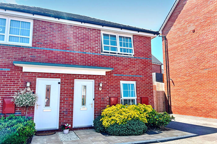 2 Bedroom Semi-Detached House For Sale In Manor Road, Newent, GL18
