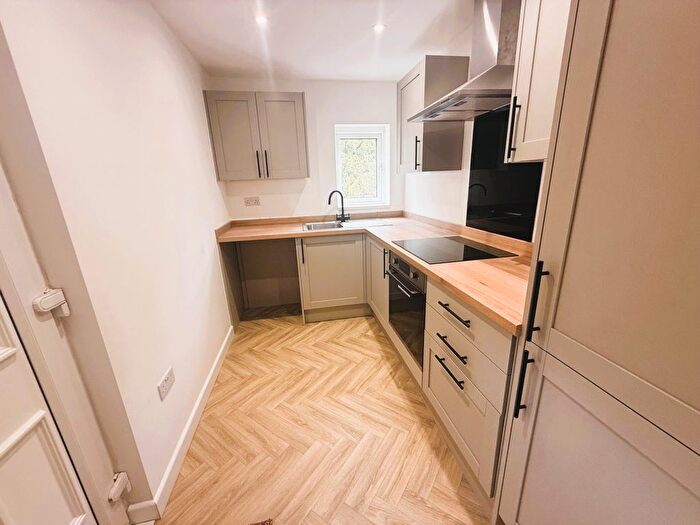 2 Bedroom Terraced House To Rent In Station Road, Chapeltown, S35
