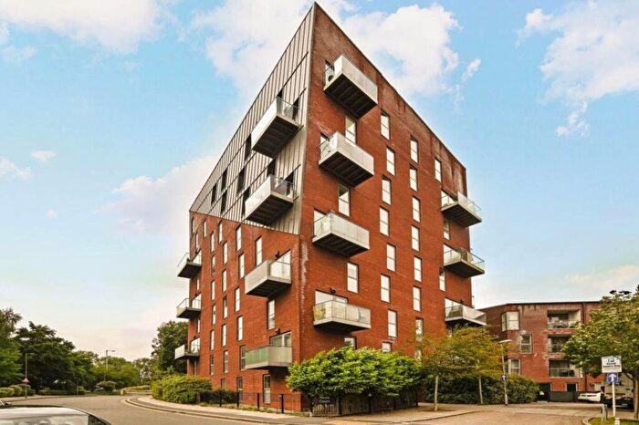 2 Bedroom Flat To Rent In Loch Crescent, Edgware, HA8