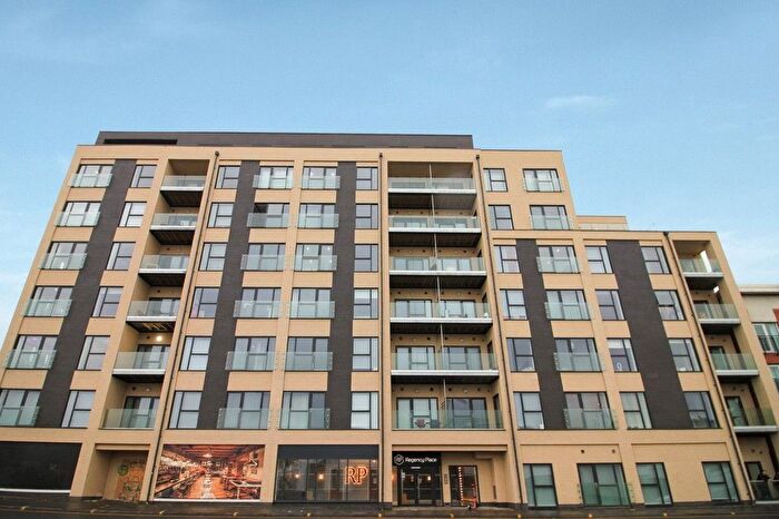 2 Bedroom Flat To Rent In Regency Place, Parade, Birmingham City Centre, B1