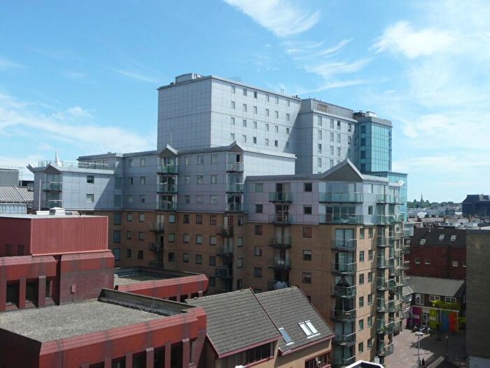 2 Bedroom Apartment To Rent In Projection East, Merchants Place, Reading, RG1