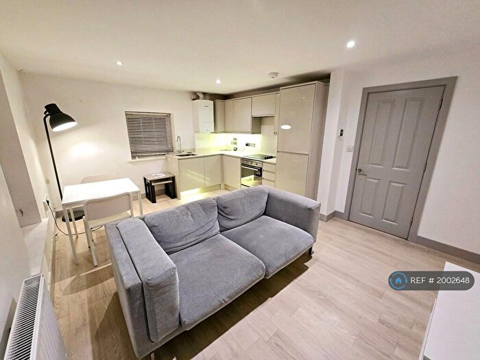 1 Bedroom Flat To Rent In London Court, Reading, RG1