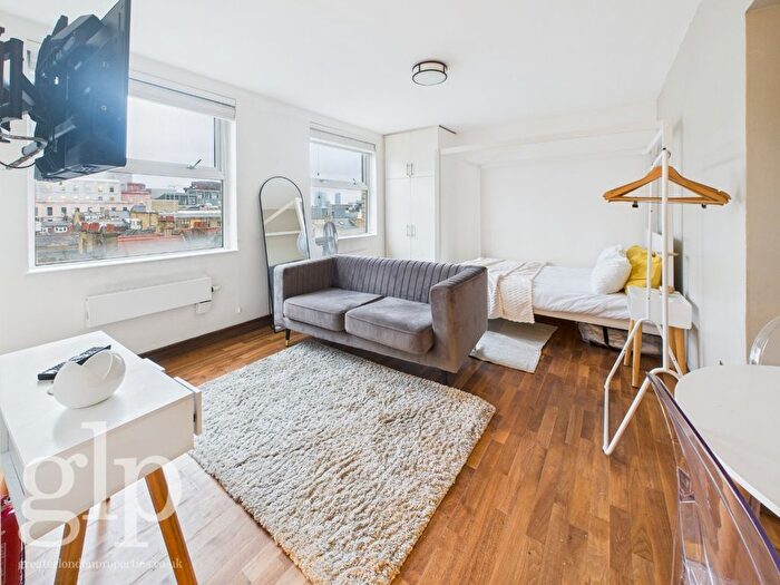 Studio To Rent In Dean Street, London, Greater London, W1D