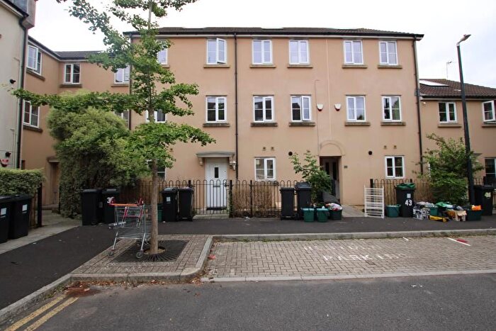 4 Bedroom Terraced House To Rent In Wood Mead, Cheswick Village, Bristol, BS16