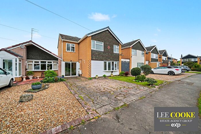 4 Bedroom Link Detached House For Sale In Greenhill Lane, Wheaton Aston, Stafford, ST19