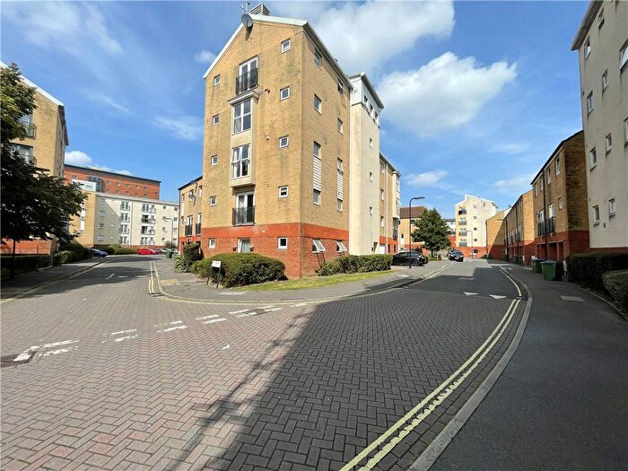 2 Bedroom Flat For Sale In Carpathia Drive, Southampton, Hampshire, SO14