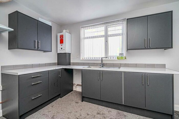 2 Bedroom Flat To Rent In Pearson Street, Brierley Hill, DY5