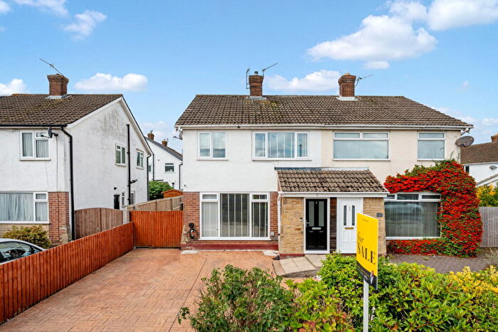 3 Bedroom Semi-Detached House For Sale In Kentmere Drive, Pensby, CH61