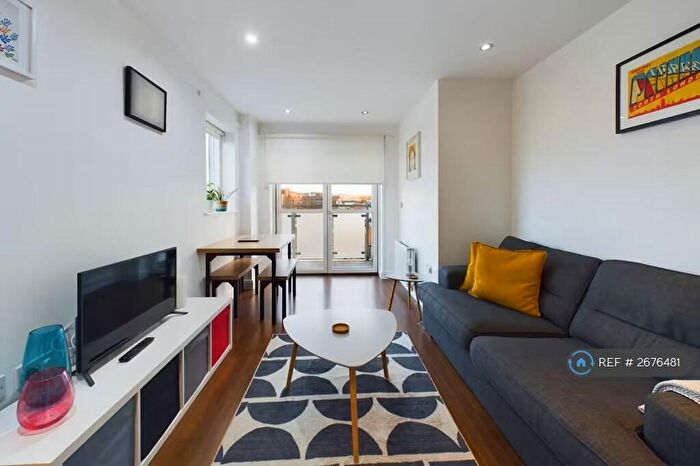 1 Bedroom Flat To Rent In Bournemouth Road, London, SE15