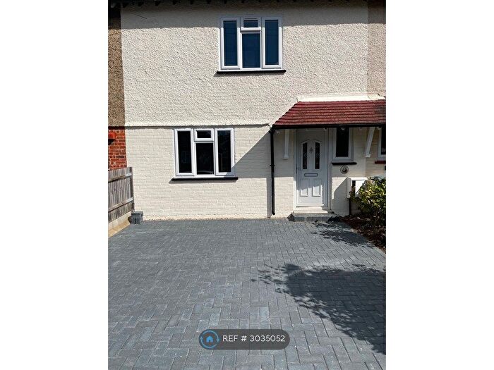 4 Bedroom Terraced House To Rent In Beresford Road, Dorking, RH4