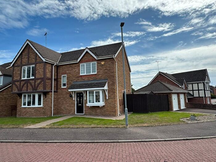 4 Bedroom Detached House For Sale In Forest Edge Way, Burton-on-Trent, DE13