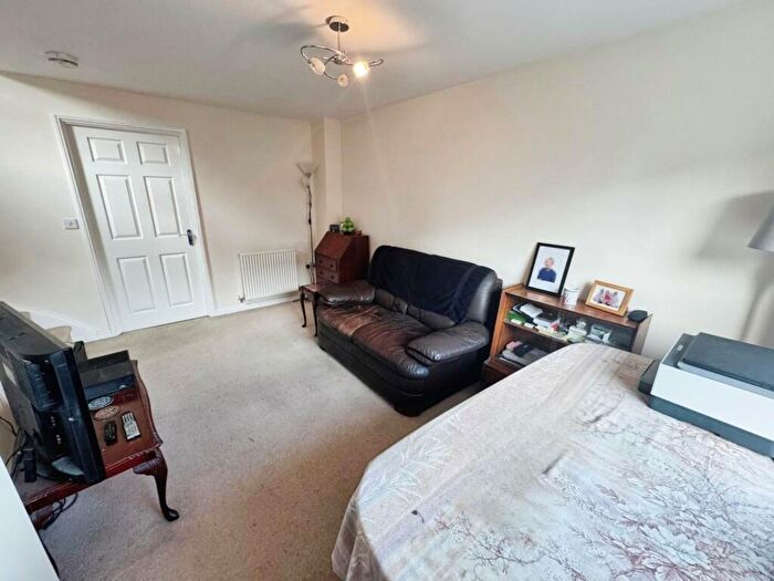 2 Bedroom End Of Terrace House For Sale In Bremridge Close, Barford, CV35