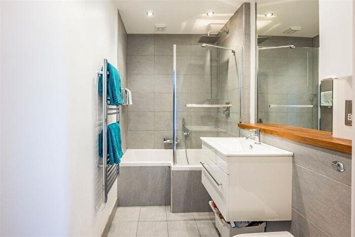 1 Bedroom Flat For Sale In Queens Road, Brighton, BN1