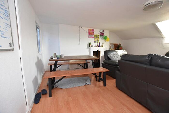 7 Bedroom Terraced House To Rent In Gloucester Road, Bristol, BS7