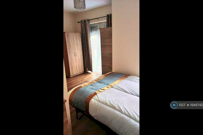 1 Bedroom Flat To Rent In Tottenham Lane, London, N8