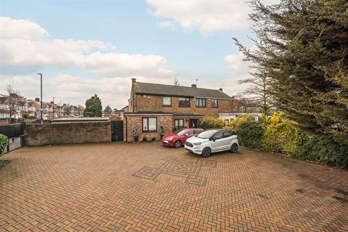 5 Bedroom Semi Detached House For Sale In Westhorne Avenue, Eltham, SE9