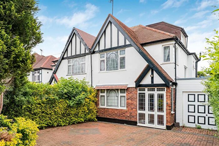 3 Bedroom Semi Detached House For Sale In Carlton Avenue West, Wembley, HA0