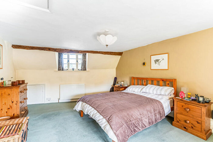 2 Bedroom Cottage For Sale In Banbury Road, Wardington, OX17
