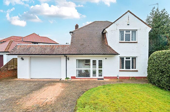 4 Bedroom Detached House For Sale In Poyntell Crescent, Chislehurst, Kent, BR7