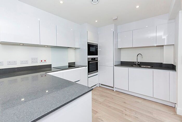 2 Bedroom Property To Rent In Medallion House, York, YO23