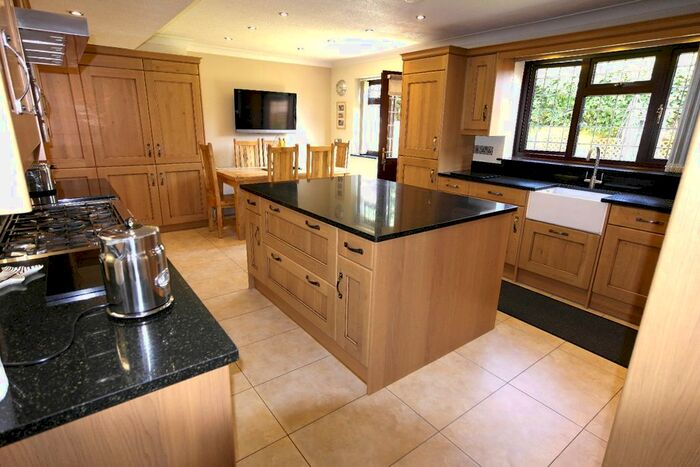 4 Bedroom Detached House For Sale In Tudor Lodge, Grays, Essex, RM16