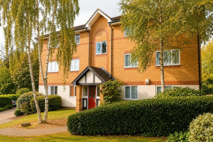 1 Bedroom Flat To Rent In Woodland Grove, Epping, CM16