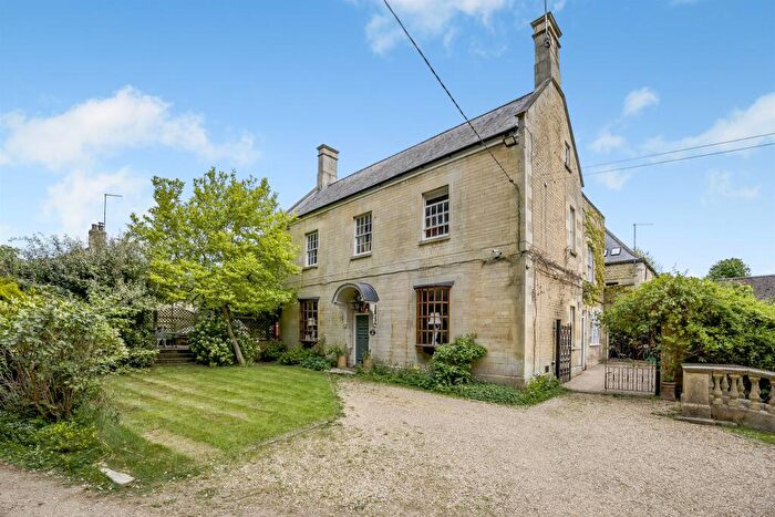 6 Bedroom Character Property For Sale In Station Road, Ketton, Stamford, PE9