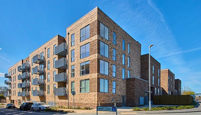 2 Bedroom Flat For Sale In "Avon Apartments Type " At Liberty Court, Greenhithe, DA2