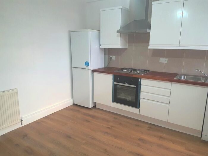 2 Bedroom Flat To Rent In Green St, E7