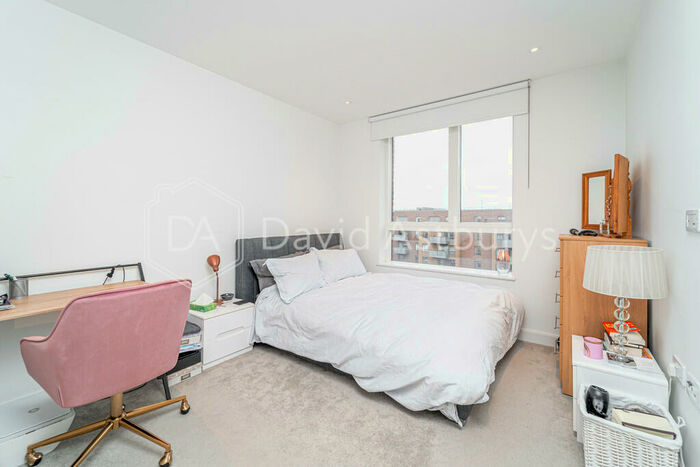 2 Bedroom Apartment To Rent In High Street, Hornsey, London, N8