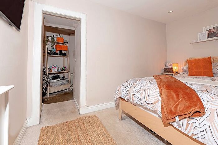 2 Bedroom Flat For Sale In Croft Street, Penicuik, EH26