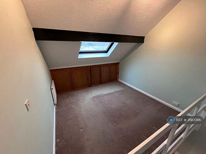 1 Bedroom Terraced House To Rent In Foxtail Close, Stratford-Upon-Avon, CV37