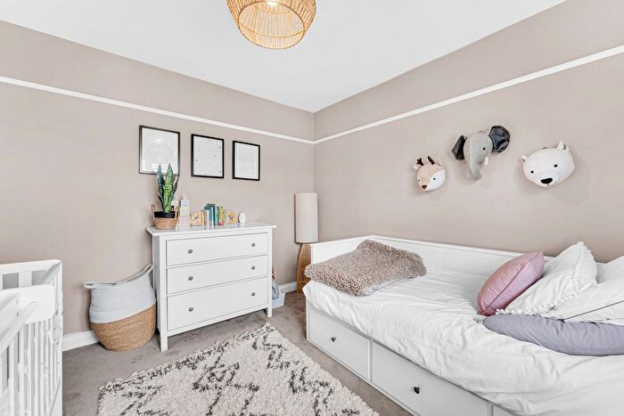 3 Bedroom Semi-Detached House For Sale In Ackers Lane, Stockton Heath, WA4