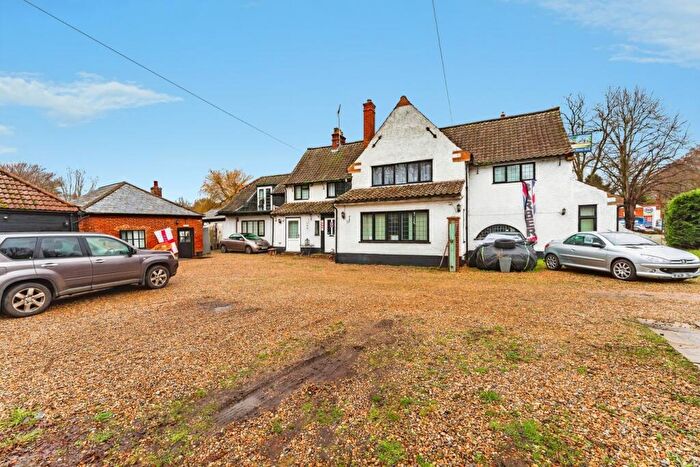 9 Bedroom Detached House For Sale In High Street, Coltishall, Norwich, NR12