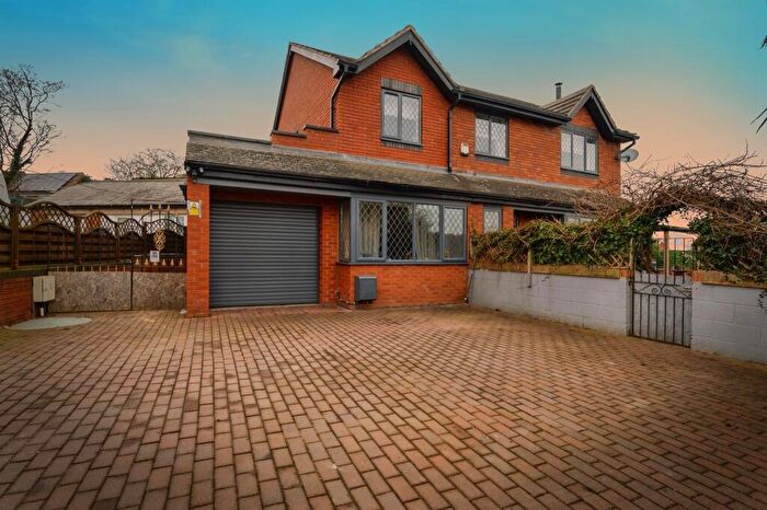 4 Bedroom Detached House For Sale In Bullingham Lane, Hereford, HR2