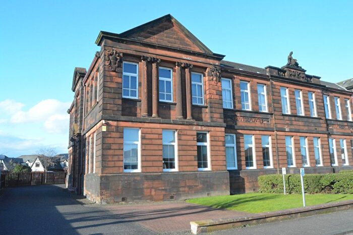 2 Bedroom Flat For Sale In Bryden Court, Grangemouth, FK3