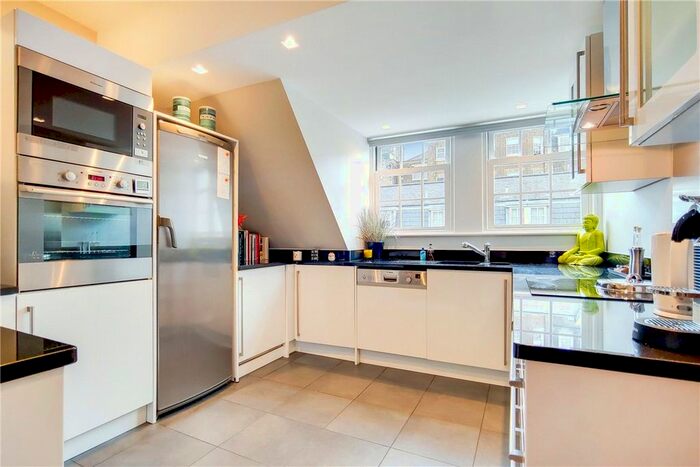 2 Bedroom Flat To Rent In Devonshire Mews South, Marylebone, London, W1G