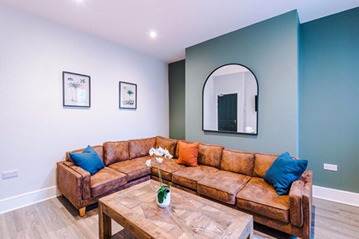 6 Bedroom Property To Rent In Greaves Road, Lancaster, LA1