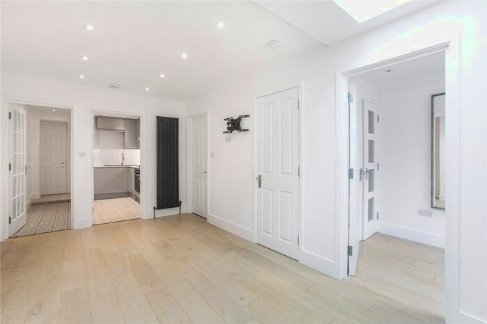 2 Bedroom Flat To Rent In Green Street, London, E13