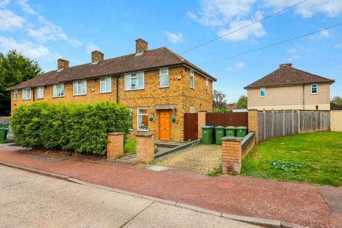 3 Bedroom End Of Terrace House To Rent In Langbrook Road, London, SE3